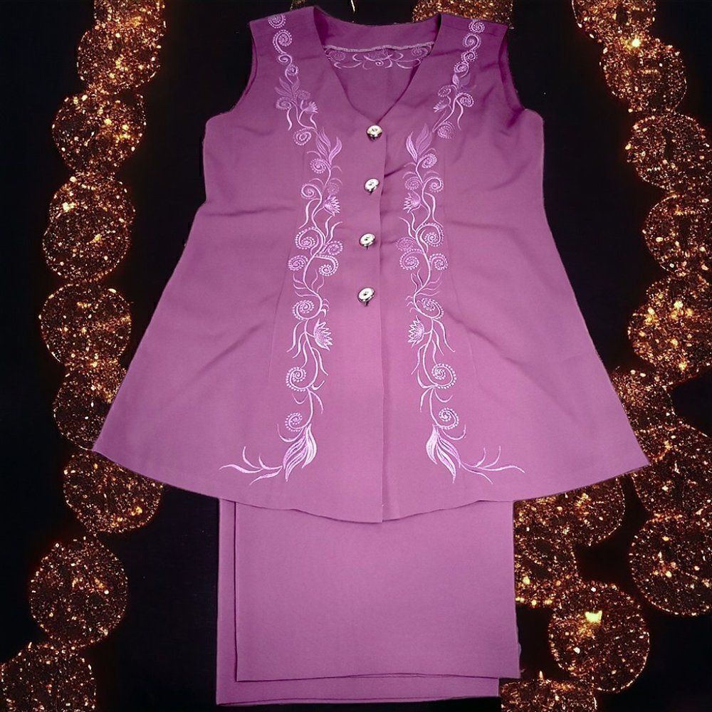 Purple sleeveless flowy floral embroidered 2pc pant set